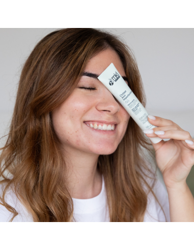ANTI-BLEMISH MATTIFYING CREAM